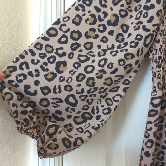 Sanctuary Leopard Print Smocked Square Neck Balloon Sleeve A-Line Mini Dress 4 - Picture 5 of 13